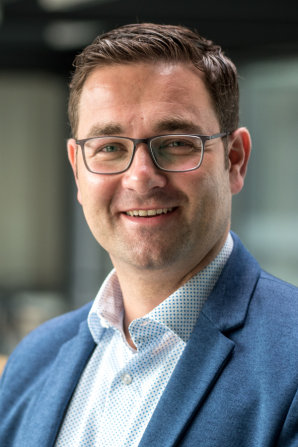 Prof. Dr. Jens Pöppelbuß